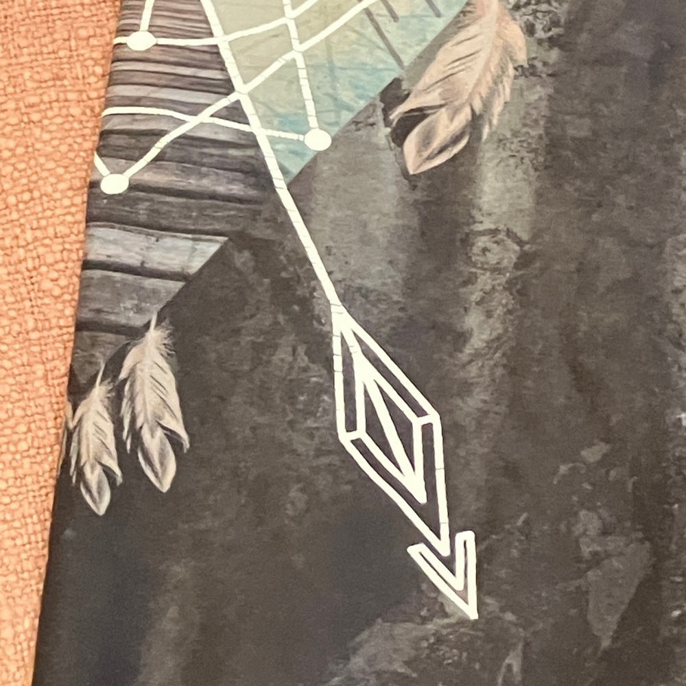 Evolution & Creation yoga 3/4 length capri leggings - feather arrow dream catche - Picture 15 of 16